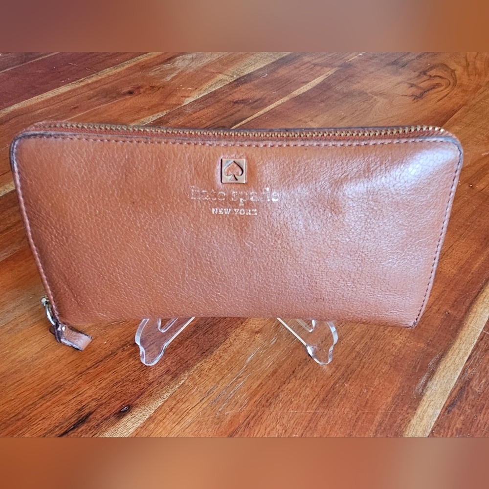 KATE SPADE NEW YORK Vintage Brown Leather Wallet